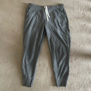 NIKE SWEATPANTS